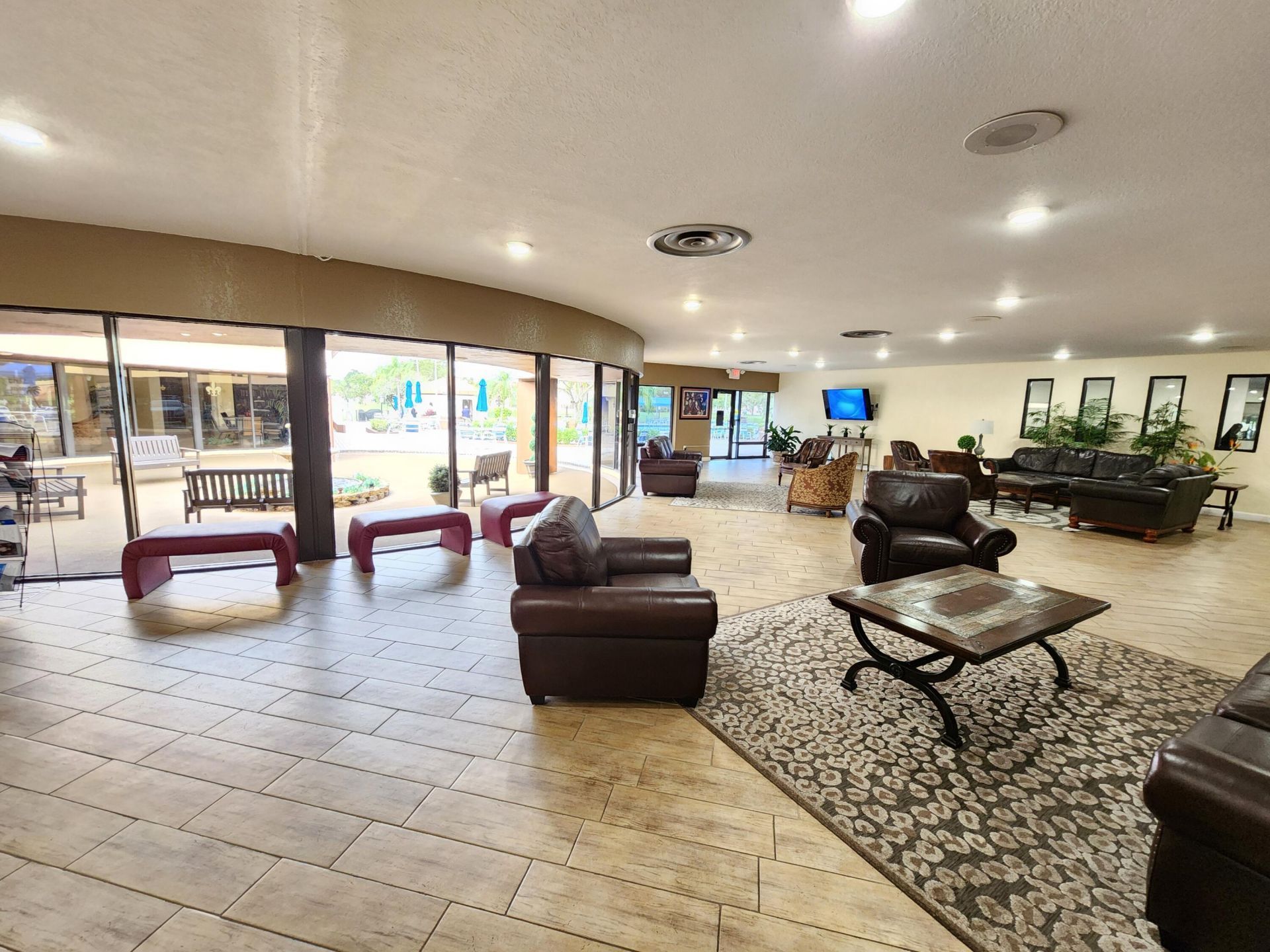 9501 Sunrise Lakes Boulevard, Unit 305, Sunrise, FL 33322 Photo