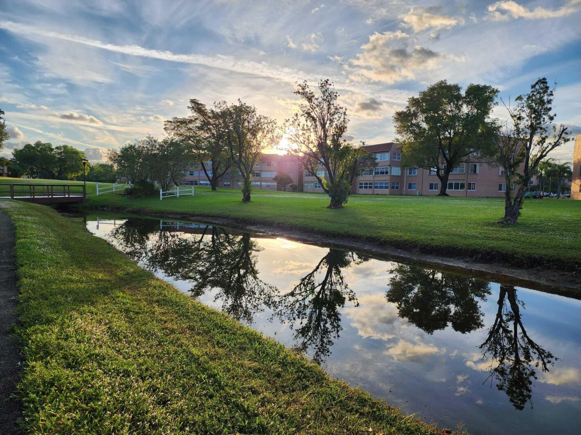 9501 Sunrise Lakes Boulevard, Unit 305, Sunrise, FL 33322 Photo