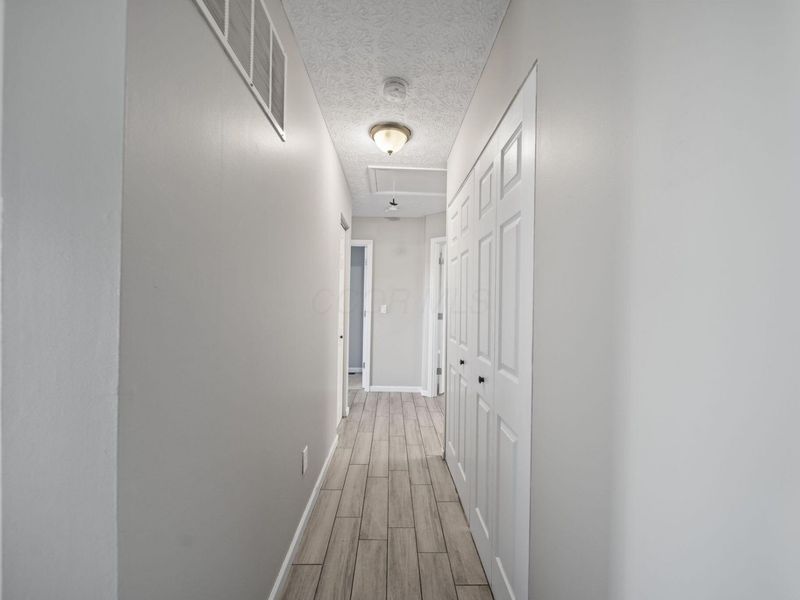 1628 Westmeadow Drive , Columbus, OH 43223 Photo 18