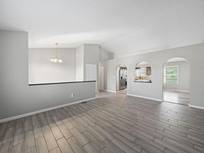 1628 Westmeadow Drive , Columbus, OH 43223 Photo 6