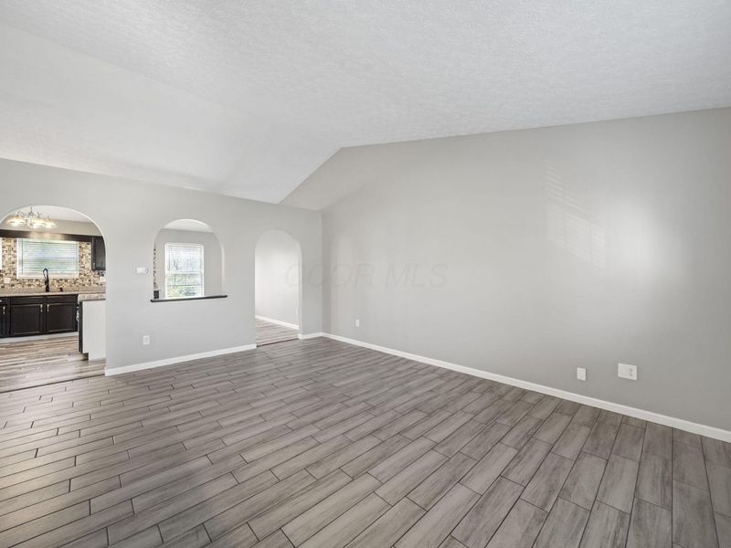 1628 Westmeadow Drive , Columbus, OH 43223 Photo 8