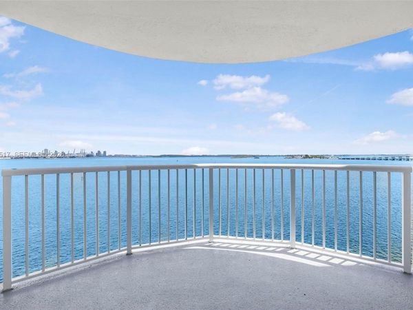 1420 Brickell Bay Dr, Unit 1401A, Miami, FL 33131