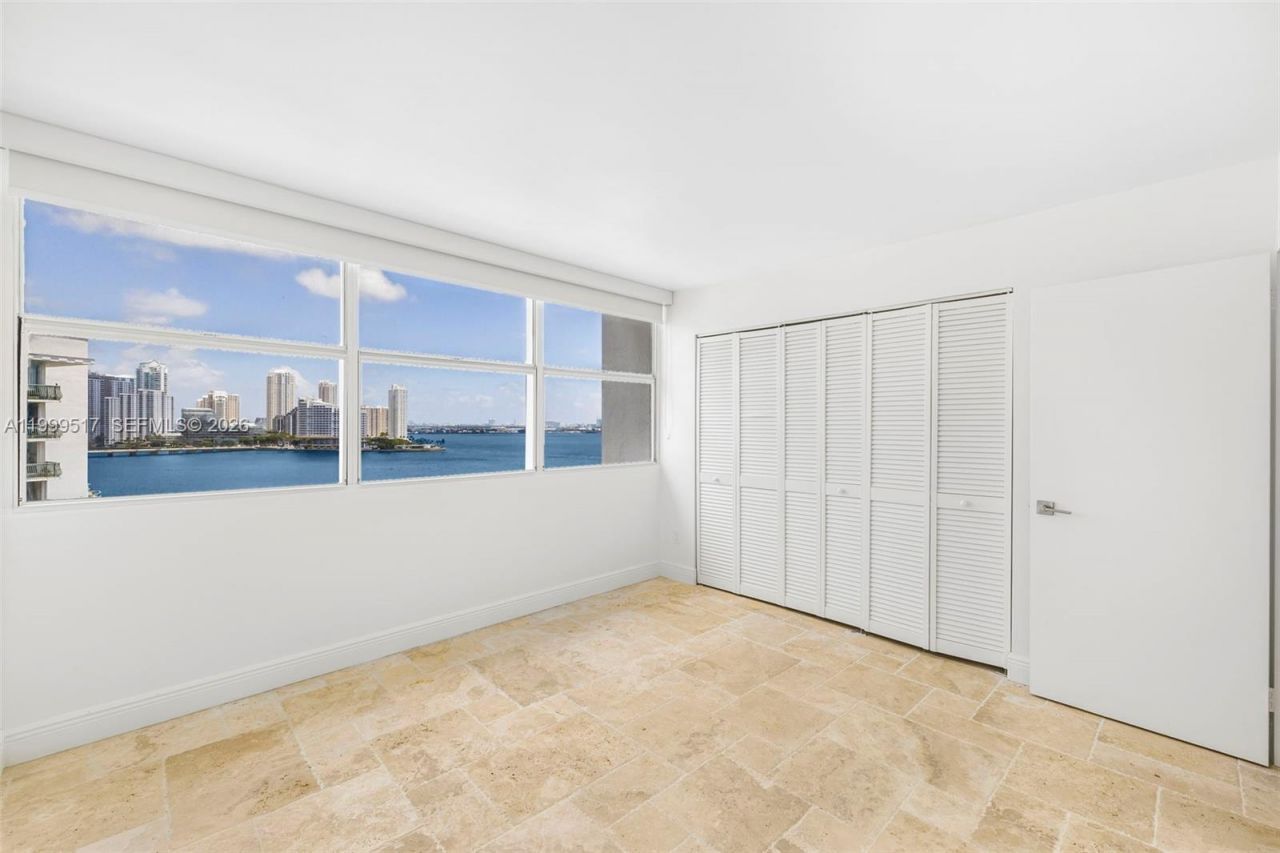 1420 Brickell Bay Dr, Unit 1401A, Miami, FL 33131 Photo