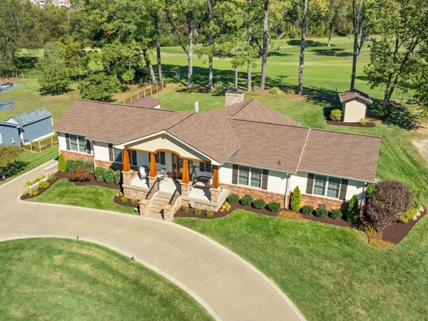 152 Fairways Dr, Hendersonville, TN 37075