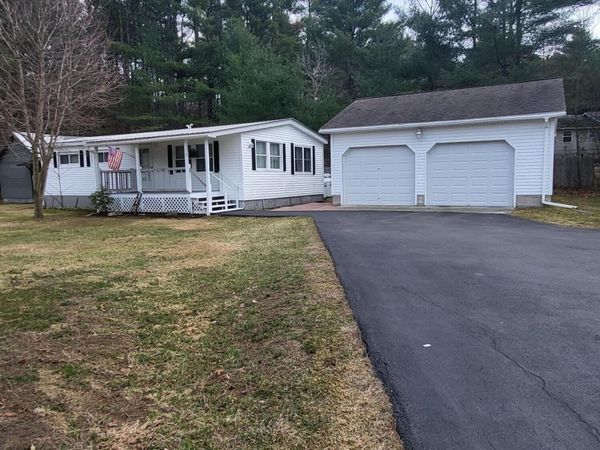 16 Towner Road, Lake Luzerne, NY 12846