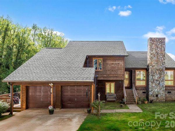 831 College Avenue , Shelby, NC 28152