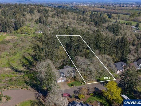 Next to 725 Shannon Dr NW, Albany, OR 97321