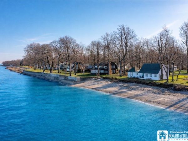 10155 Patterson Lane, Fredonia, NY 14063