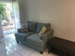 323 Washington Ave , Unit 4, Miami Beach, FL 33139 Photo