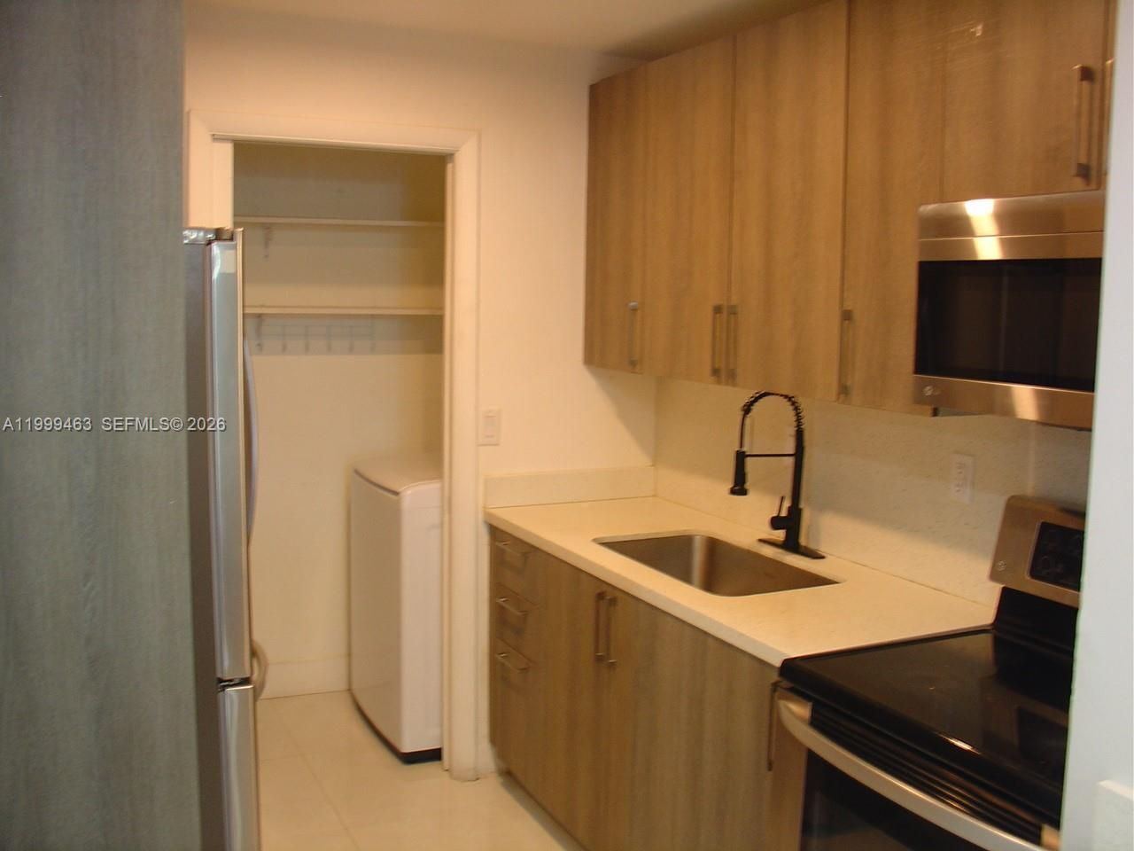 19025 NW 62nd Ave, Unit 202, Hialeah, FL 33015 Photo