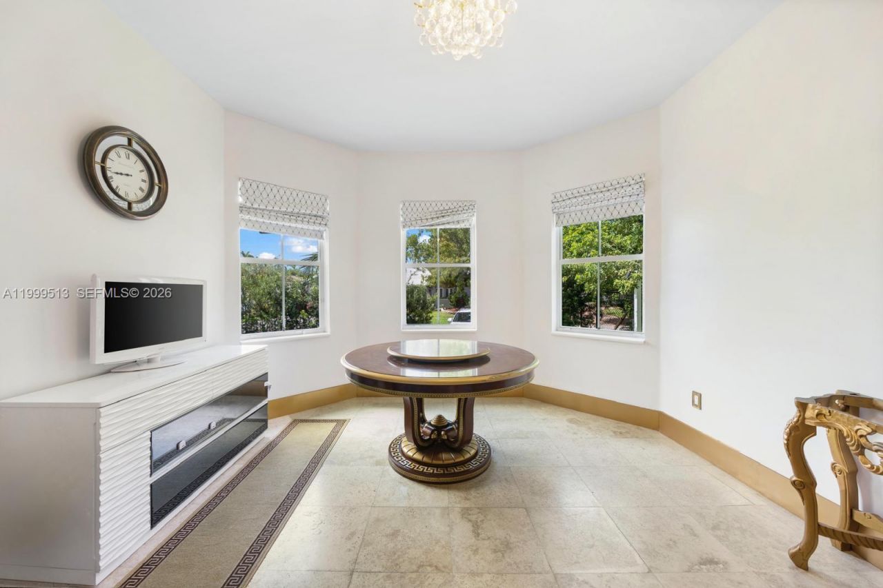 1250 Wiley St, Hollywood, FL 33019 Photo