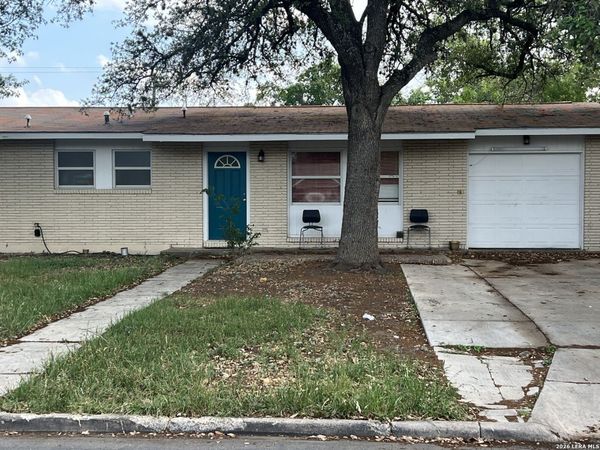 462 Hialeah, San Antonio, TX 78218