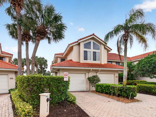 2530 Coco Plum Boulevard, Unit 1002, Boca Raton, FL 33496