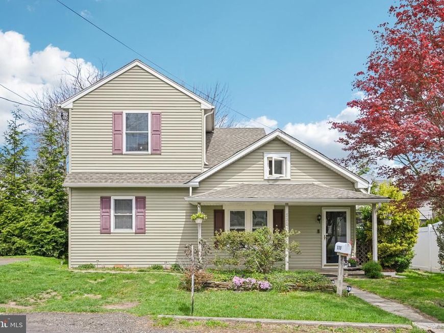 530 Avenue E, Feasterville Trevose, PA 19053 Main Photo