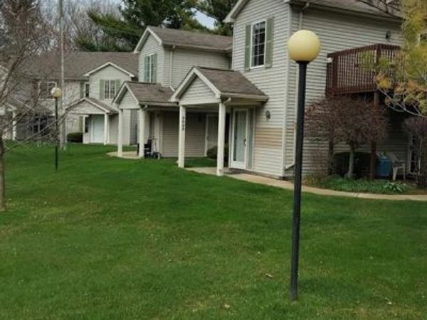 5025 S Saybrook Court, Waterford Twp, MI 48327