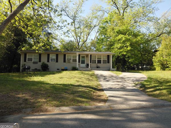 2483 Hillside Drive, Macon, GA 31206