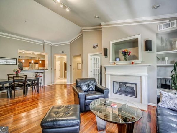 3275 Lenox Road NE, Atlanta, GA 30324