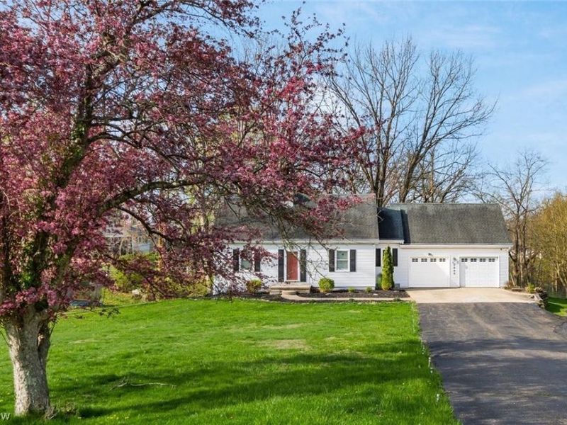 3245 Circle Court, Zanesville, OH 43701 Photo 2