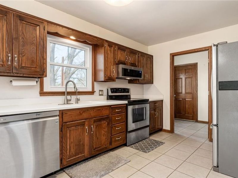 3245 Circle Court, Zanesville, OH 43701 Photo 8