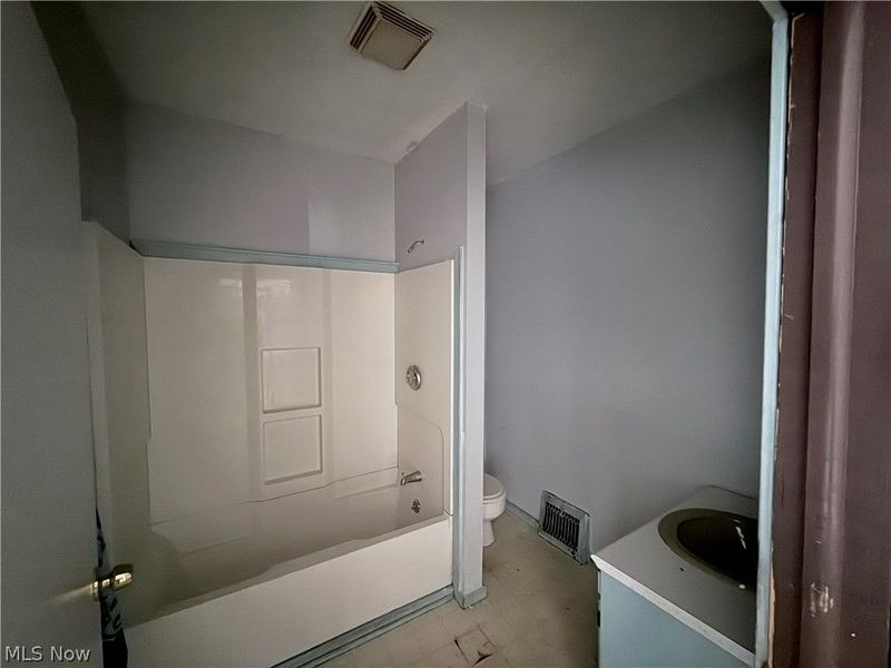 3008 Wilson Avenue, Campbell, OH 44405 Photo 11