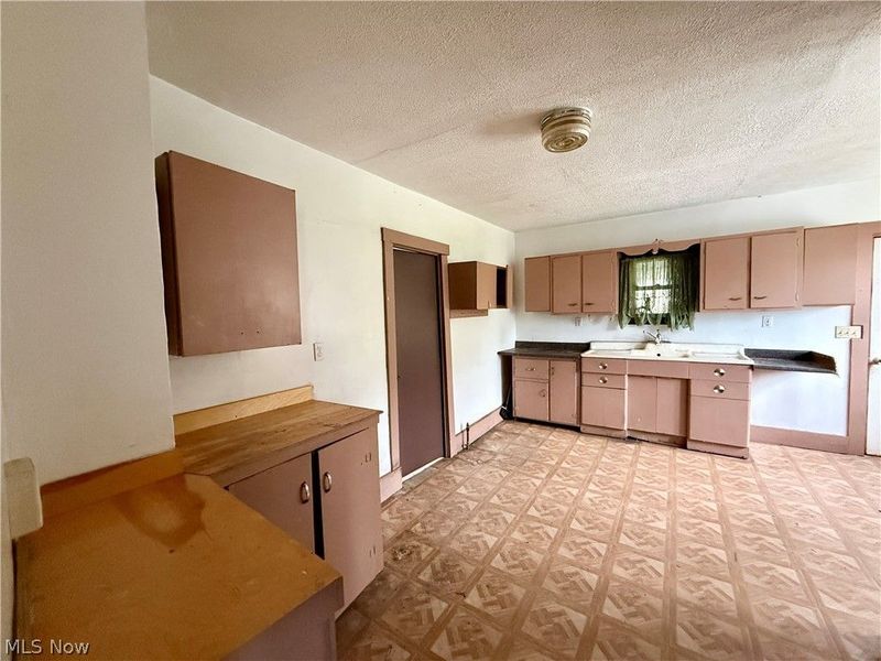 3008 Wilson Avenue, Campbell, OH 44405 Photo 3