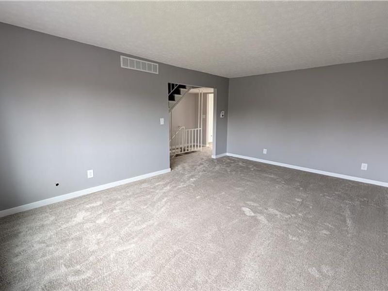 6032 Cinnamon Tree Court, Englewood, OH 45322 Photo 12