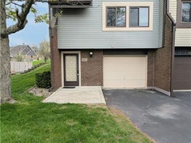 6032 Cinnamon Tree Court, Englewood, OH 45322 Photo 2