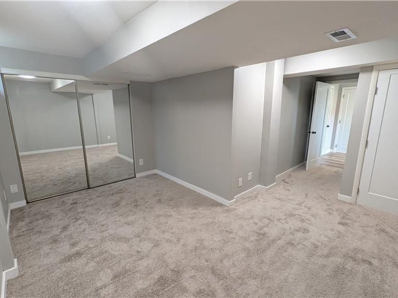 6032 Cinnamon Tree Court, Englewood, OH 45322 Photo 5