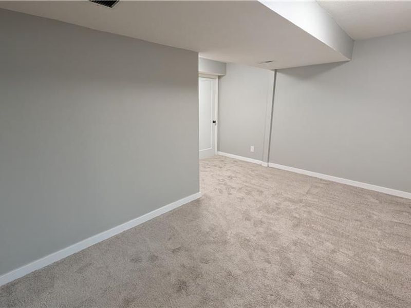 6032 Cinnamon Tree Court, Englewood, OH 45322 Photo 6