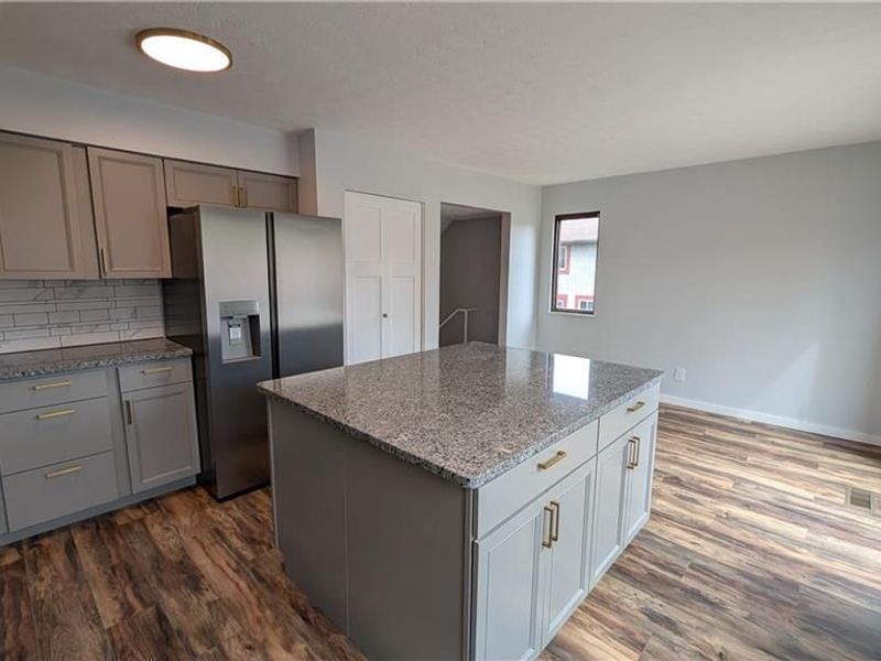 6032 Cinnamon Tree Court, Englewood, OH 45322 Photo 9