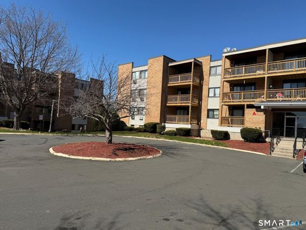 155 Bull Hill, Unit S7, West Haven, CT 06516