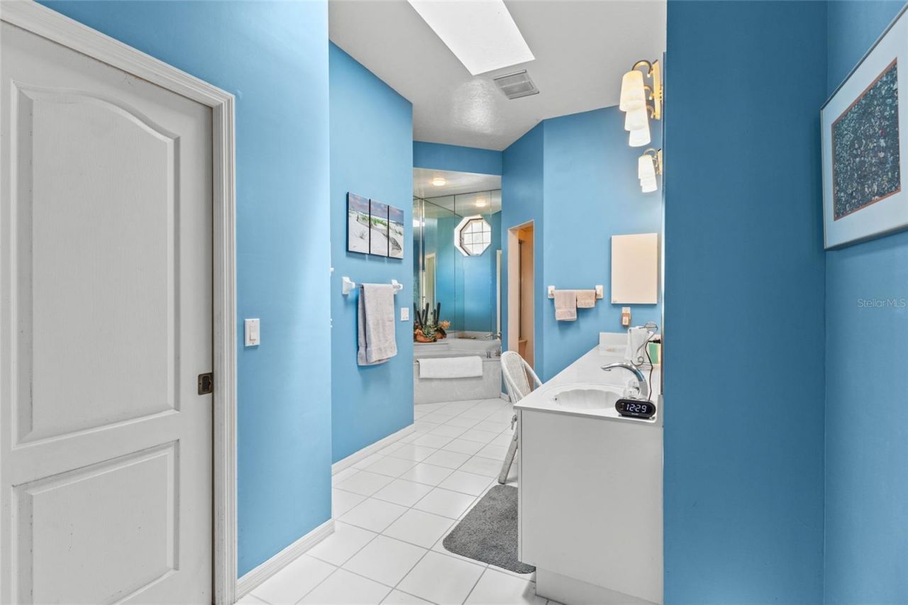 832 Carnoustie Drive, Venice, FL 34293 Photo
