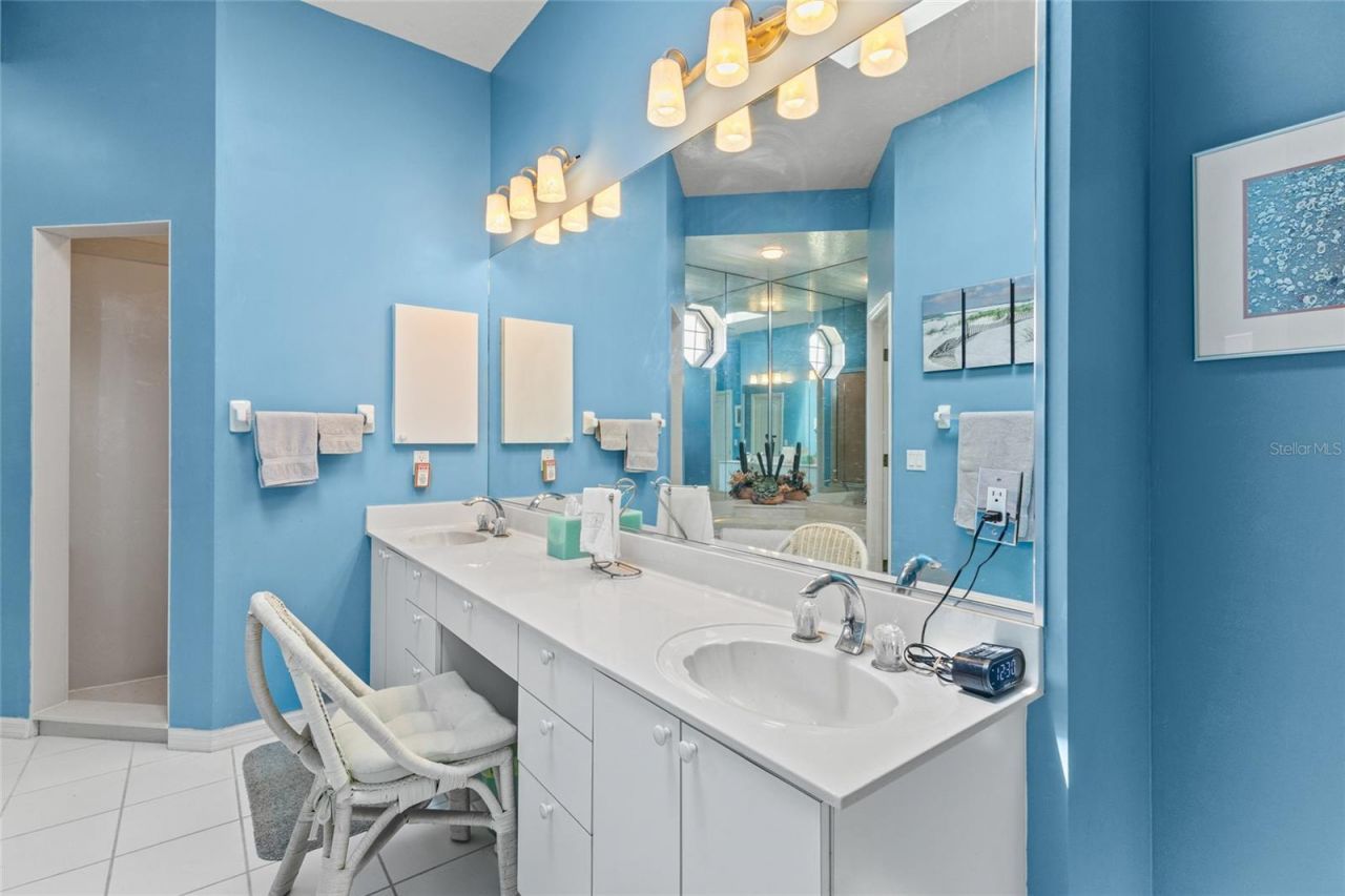 832 Carnoustie Drive, Venice, FL 34293 Photo
