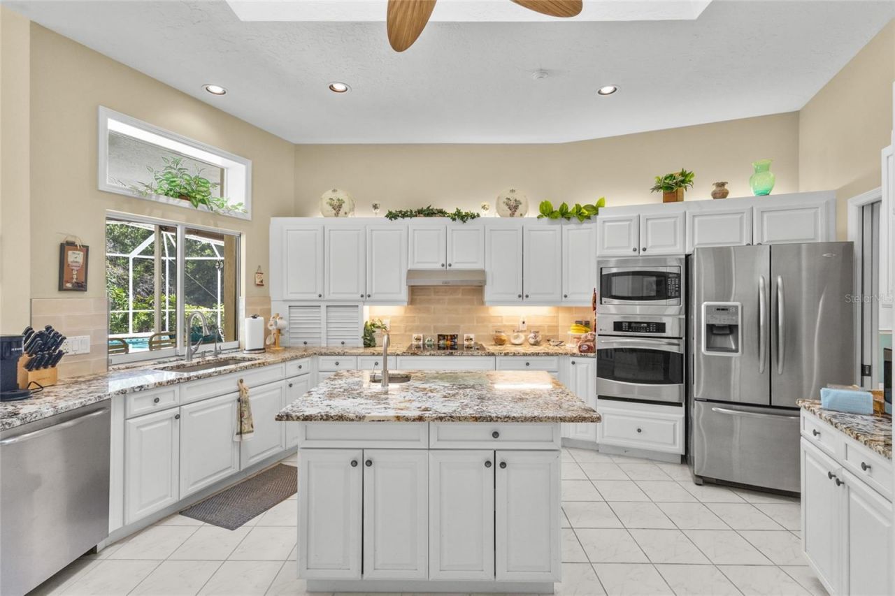 832 Carnoustie Drive, Venice, FL 34293 Photo