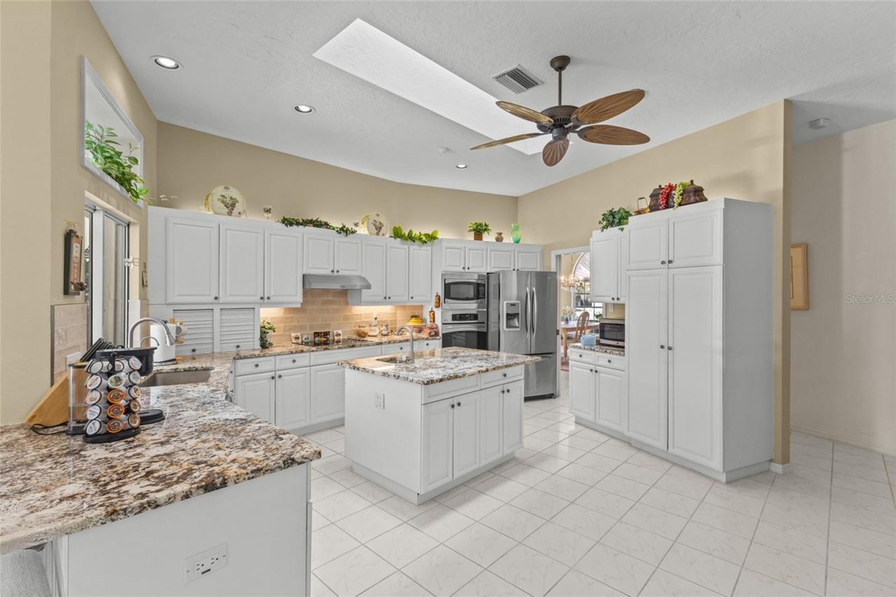 832 Carnoustie Drive, Venice, FL 34293 Photo