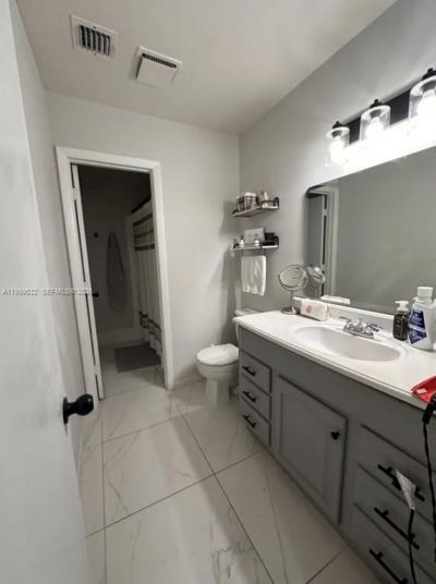 1751 NW 92nd Ave , Pembroke Pines, FL 33024 Photo