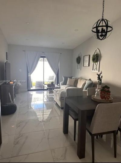 1751 NW 92nd Ave, Pembroke Pines, FL 33024 Photo