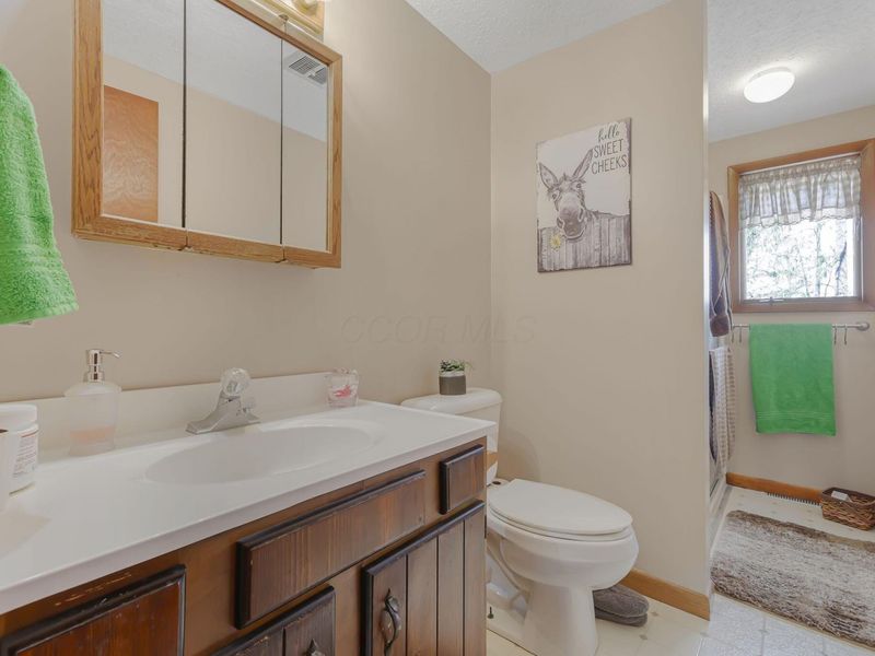 4830 Old Logan Road SE, Lancaster, OH 43130 Photo 21