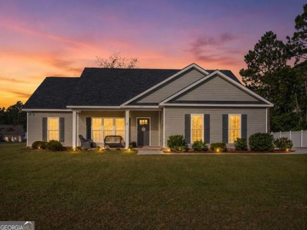 301 Tallulah Bend, Ellabell, GA 31308