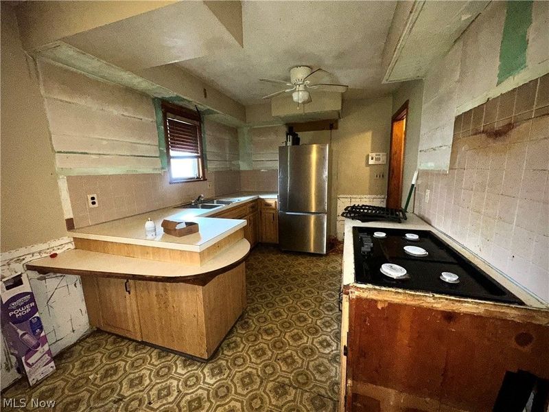 708 Miller Street, Youngstown, OH 44502 Photo 5