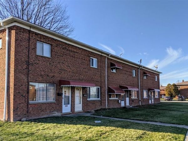 1592 Ridgewick Drive, Wickliffe, OH 44092