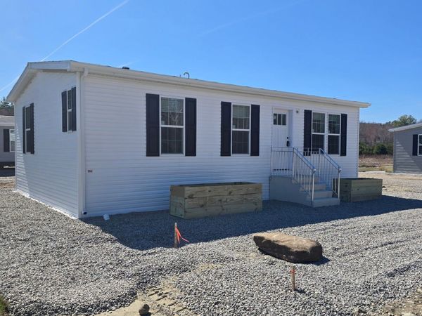 #7, 421 Norwich Westerly, North Stonington, CT 06359