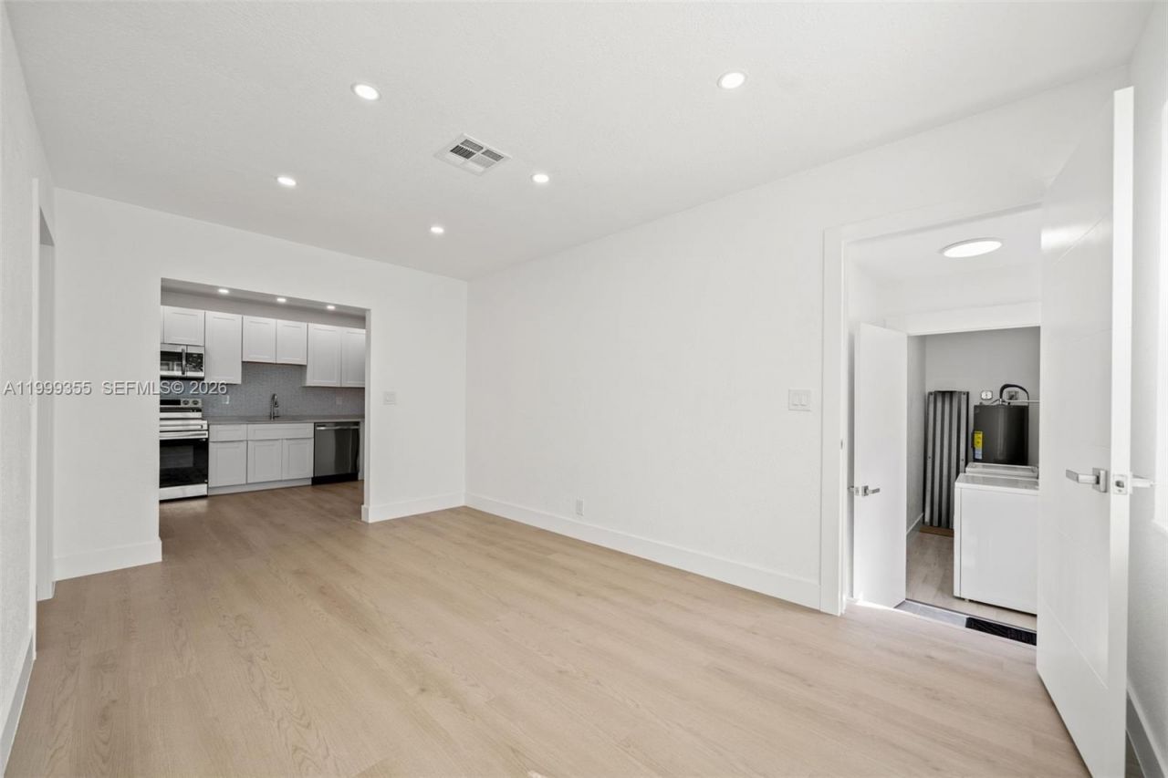 3061 NW 2nd St, Fort Lauderdale, FL 33311 Photo