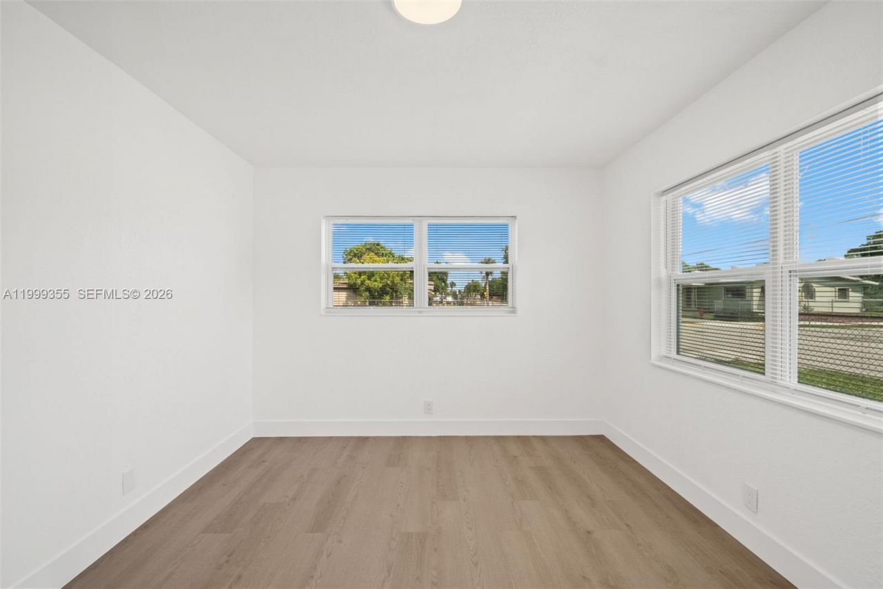 3061 NW 2nd St, Fort Lauderdale, FL 33311 Photo