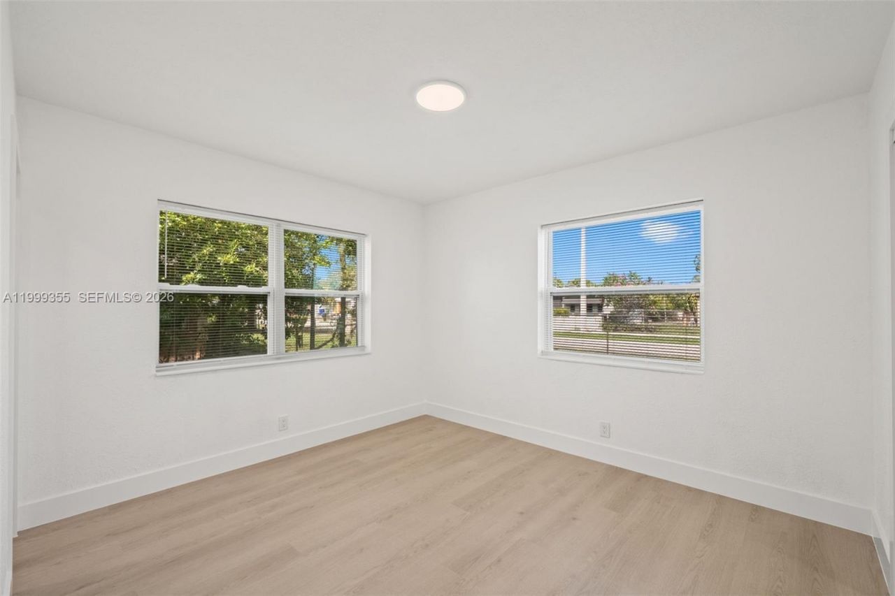 3061 NW 2nd St, Fort Lauderdale, FL 33311 Photo