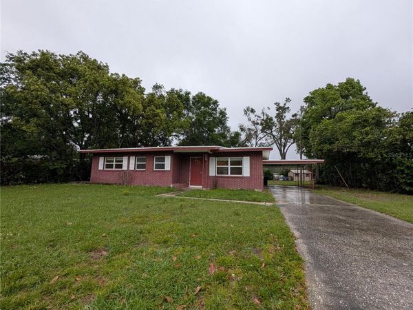 208 OAKWOOD DRIVE , BROOKSVILLE, FL 34601