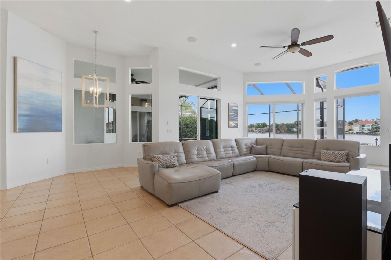 10513 Bermuda Isle Drive, Tampa, FL 33647 Photo