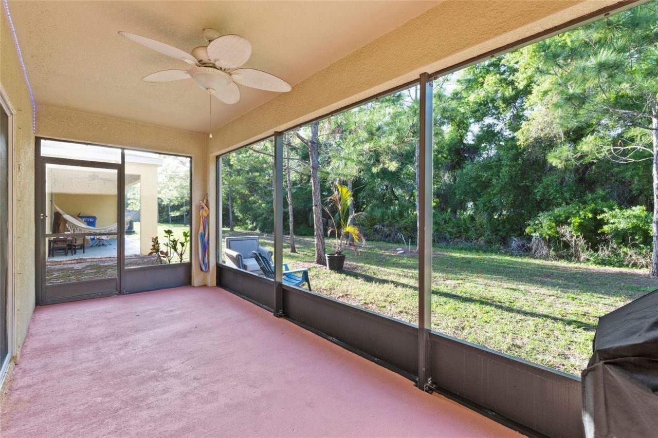 9718 Hound Chase Drive, Gibsonton, FL 33534 Photo