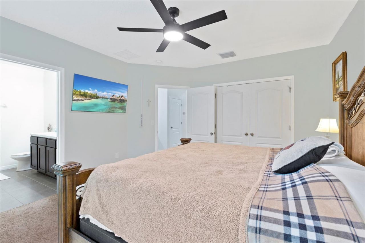 9718 Hound Chase Drive, Gibsonton, FL 33534 Photo