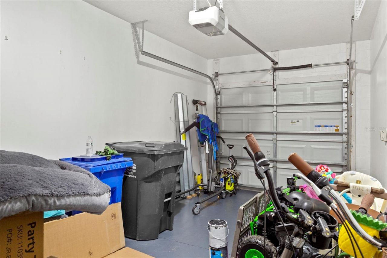 9718 Hound Chase Drive, Gibsonton, FL 33534 Photo